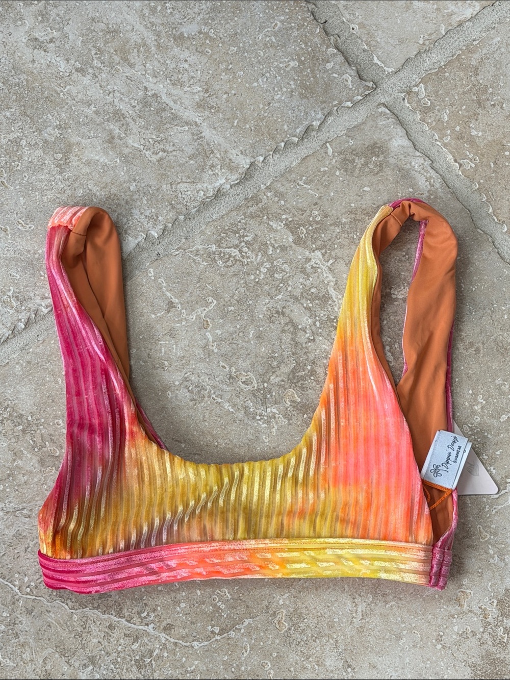 NWT Dippin’ Daisy’s Size XS Gradient Ribbed Swim Top — Pink, Orange & Yellow